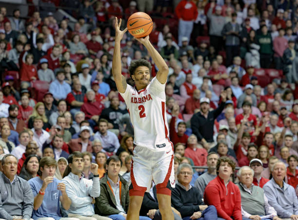 Alabama basketball player indicted in fatal shooting near campus