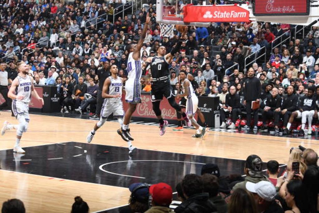 Westbrook debuts for Clippers in second-highest-scoring game ever