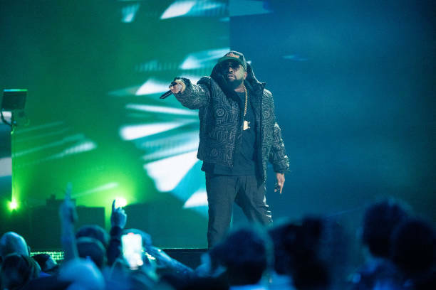 Grammys moments: A rap tribute for the ages, Beyoncé wins