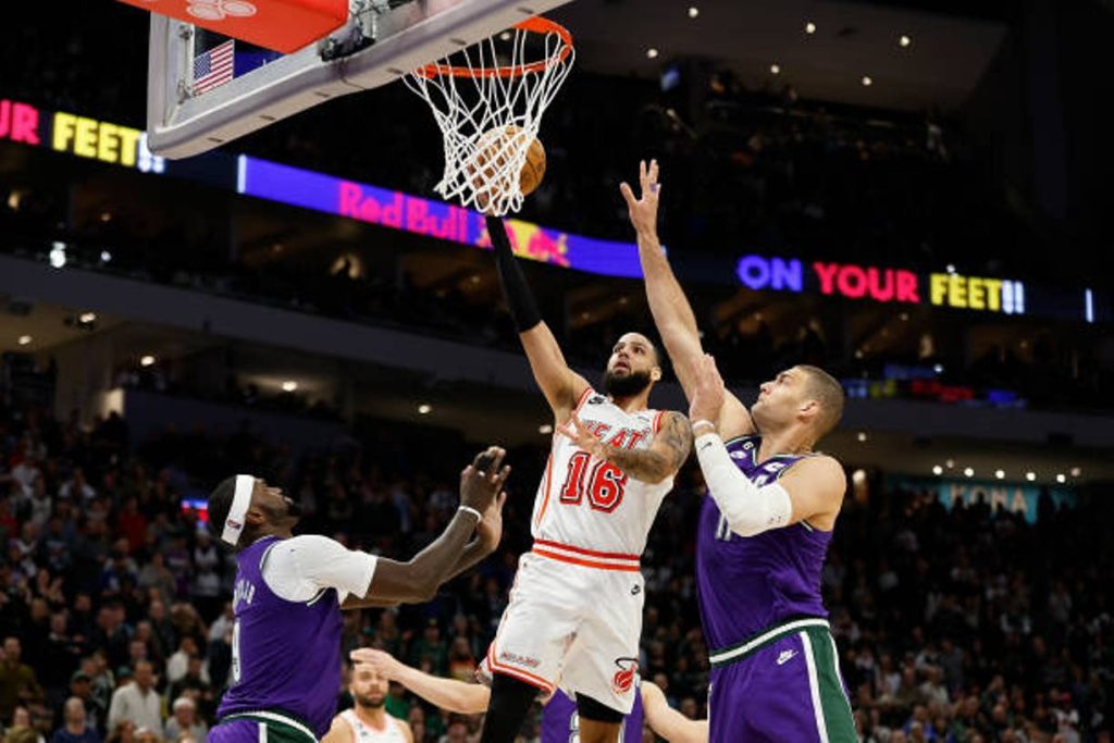 A loss to the Miami Heat route to the Milwaukee Bucks on Friday