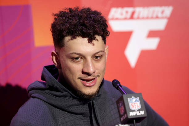Mahomes, Hurts Bounce Super Bowl Teams Amid QB Injuries