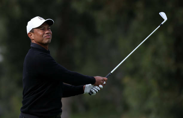 Tiger Woods shoots 69 at Genesis Invitational, trails by 5