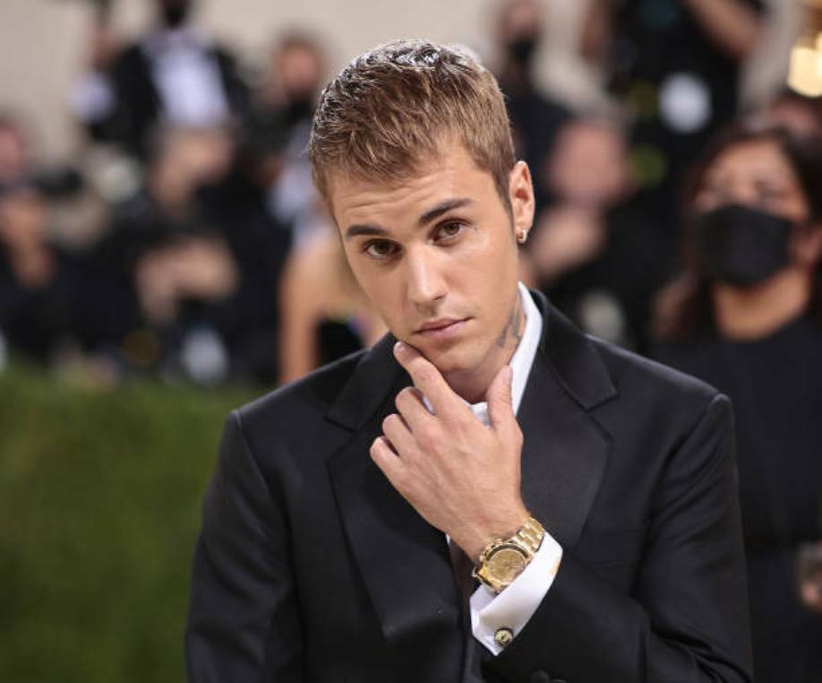 Justin Bieber rented out Staples Center to watch 'Titanic' with Selena Gomez