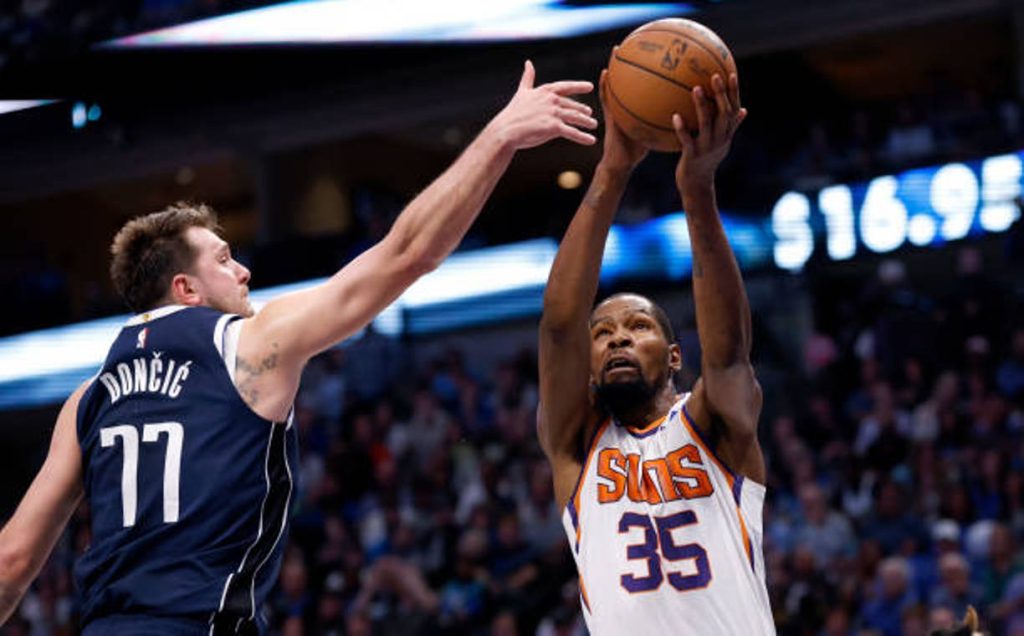 Luka Doncic, Devin Booker exchange words as Suns top Mavs