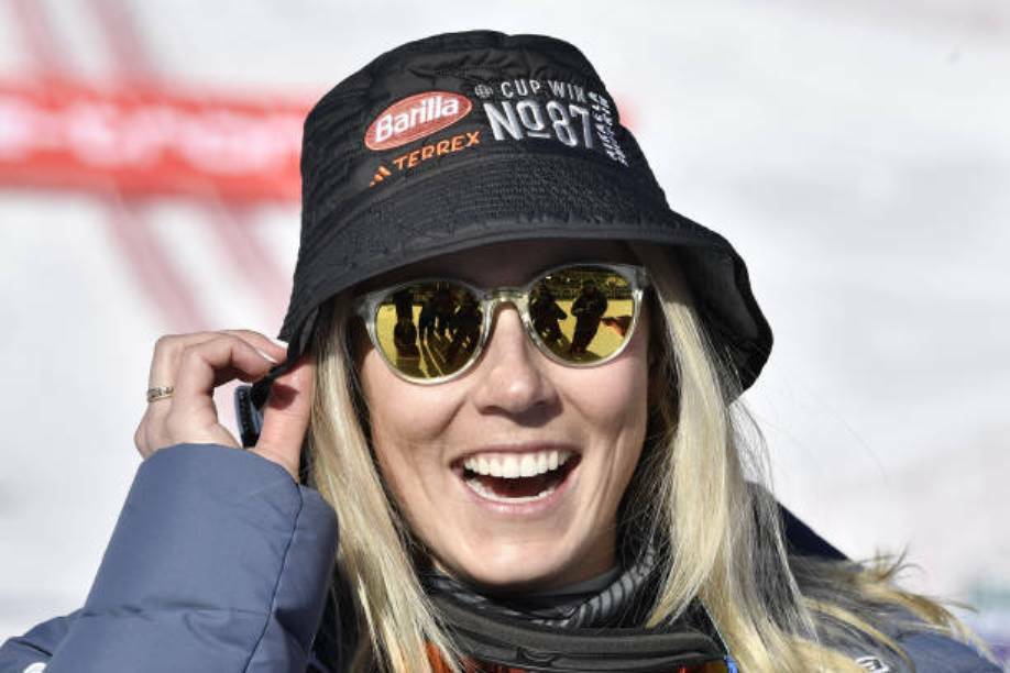 Mikaela Shiffrin shines in record-setting World Cup win