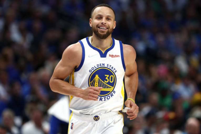 Steph Curry can buckle, but won't break amid maddening weather