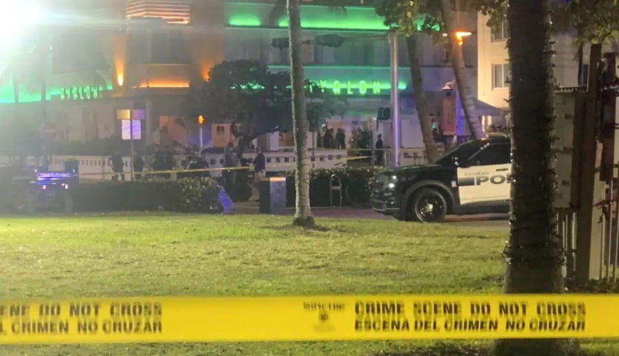 1 dead, 1 injured in a shooting during Miami Beach spring break
