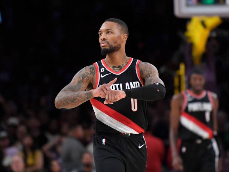 Heat's Reported Offer Was Beaten in Several Ways by Bucks' Damian Lillard Trade Package