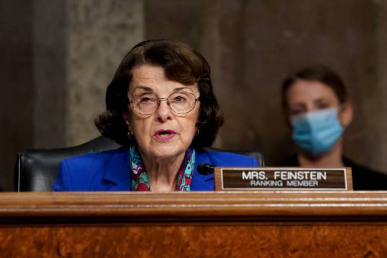 Dianne Feinstein, the first female US senator to serve the longest, passes away aged 90