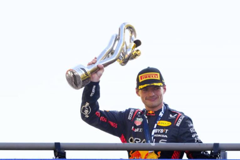 Max Verstappen breaks the Formula One record by winning 10 straight races