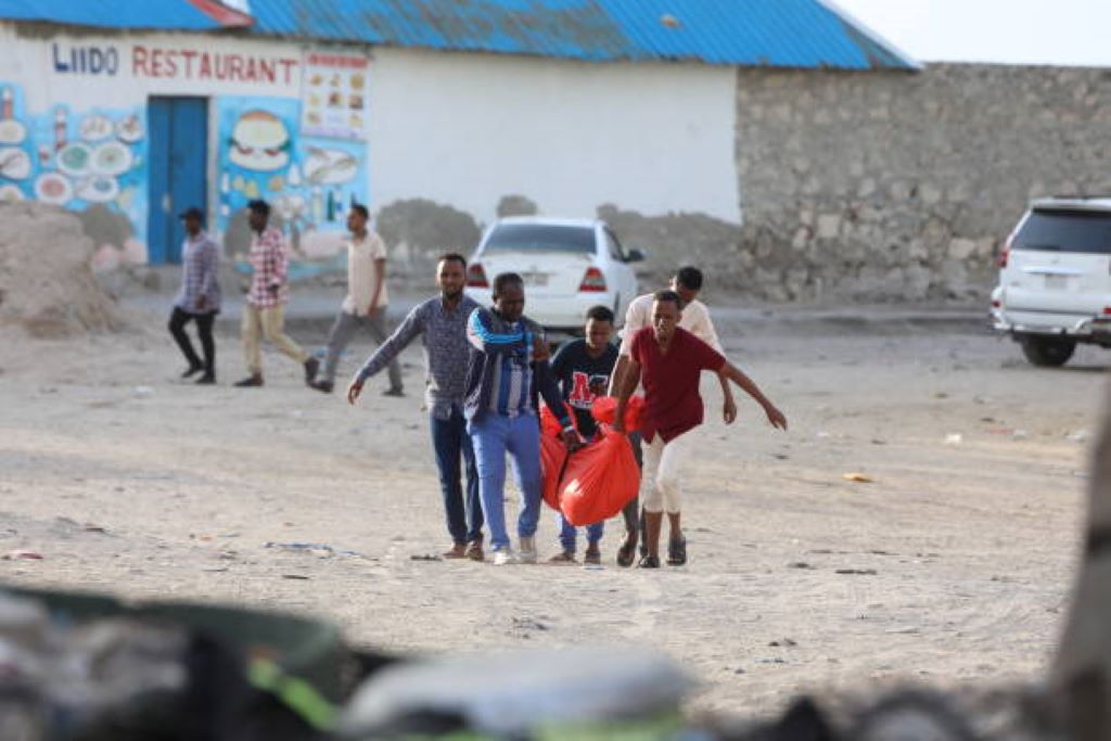 Beach attack in Somalia killed 32 civilians according to officials