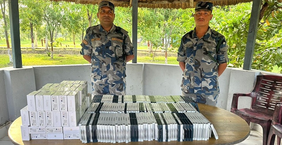 सीमाबाट ३९ लाखको अवैध इलेक्ट्रोनिक्स सामान बरामद, तस्कर फरार