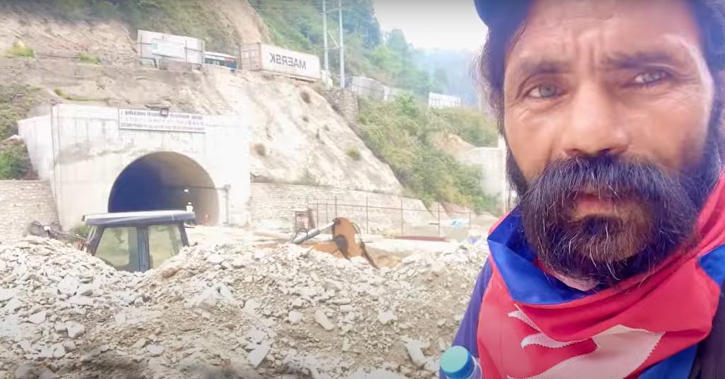 खाली खुट्टा हिँडेर सुर्खेतदेखि काठमाडौं आएका बोहराले प्रधानमन्त्री ओलीसँग गरे विशेष भेट