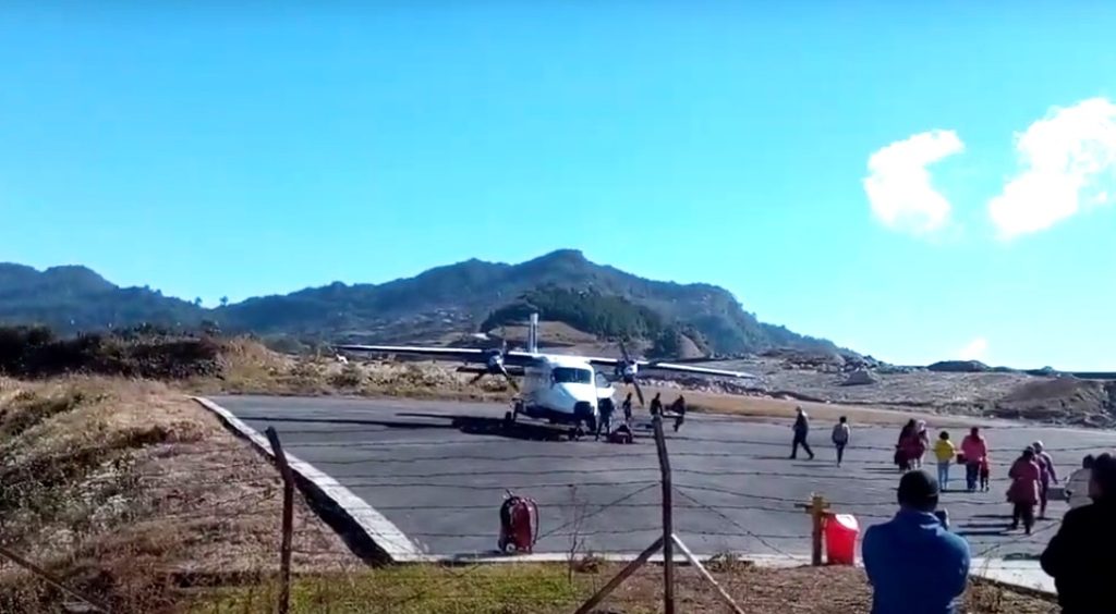 ताप्लेजुङ विमानस्थलमा फेरि उडान ठप्प, यात्रुहरू सास्तीमा! कारण यस्तो रहेछ