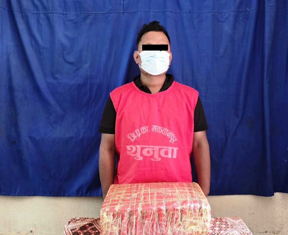 ६ किलो गाँजासहित युवक पक्राउ, मोटरसाइकलबाट ओसारपसार