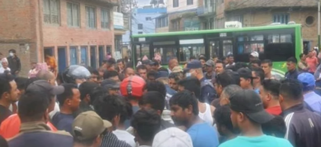 मन्त्रीको गाडीले ११ वर्षीया बालिकालाई ठक्कर