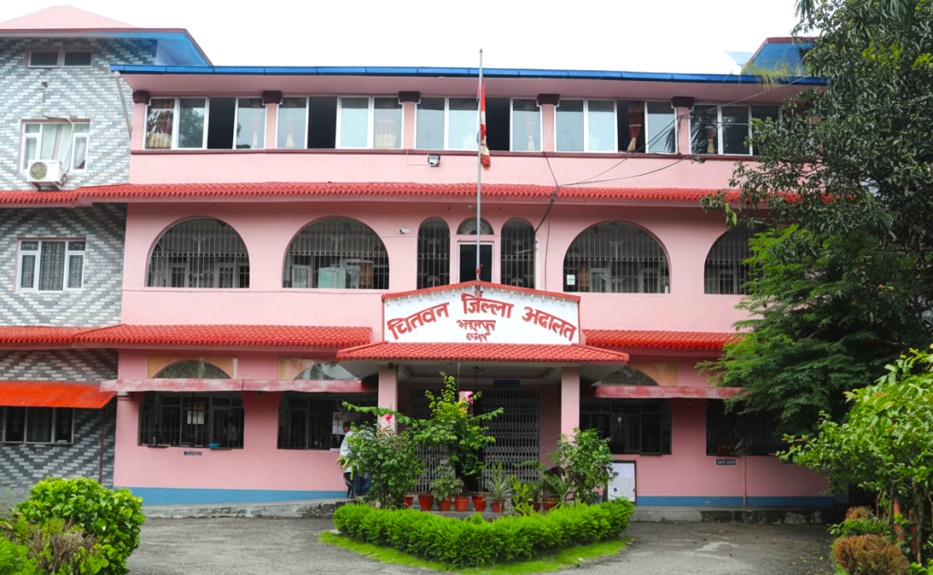 चितवन जिल्ला अदालत सोमबारदेखि आंशिक खुल्ने