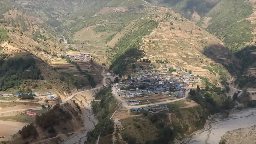 वडाध्यक्षको आक्रोश : विकासका काममा बेवास्ता भएको भन्दै वडा कार्यालय नै बन्द